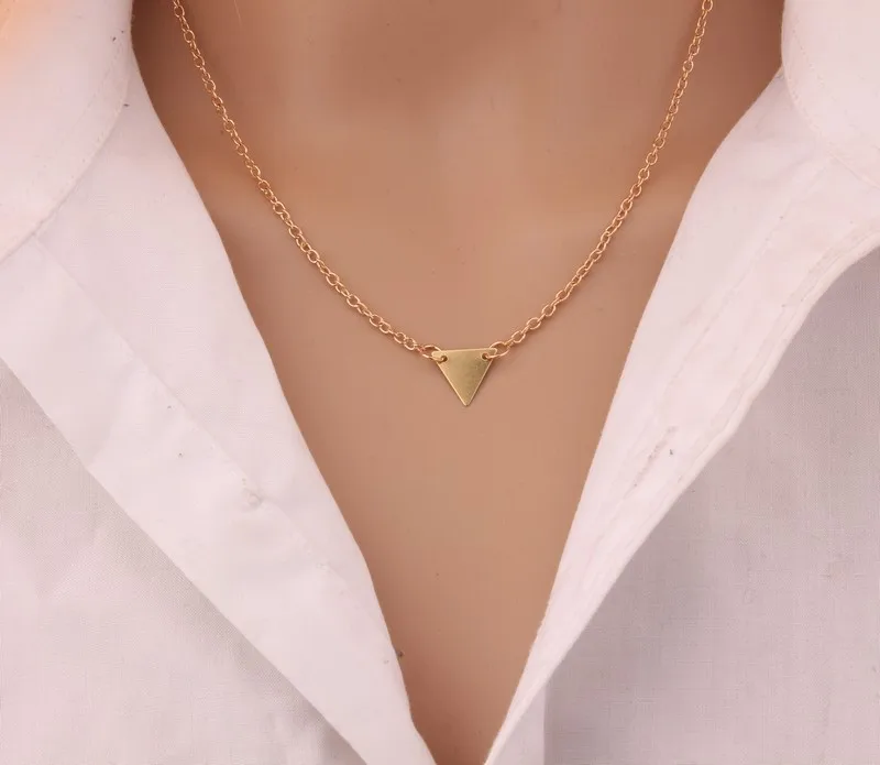 Winzige Herz-Choker-Halskette für Frauen, silberfarbene Kette, kleine Liebes-Halskette, Anhänger am Hals, böhmische Choker-Halskette, Schmuck – Detail 7