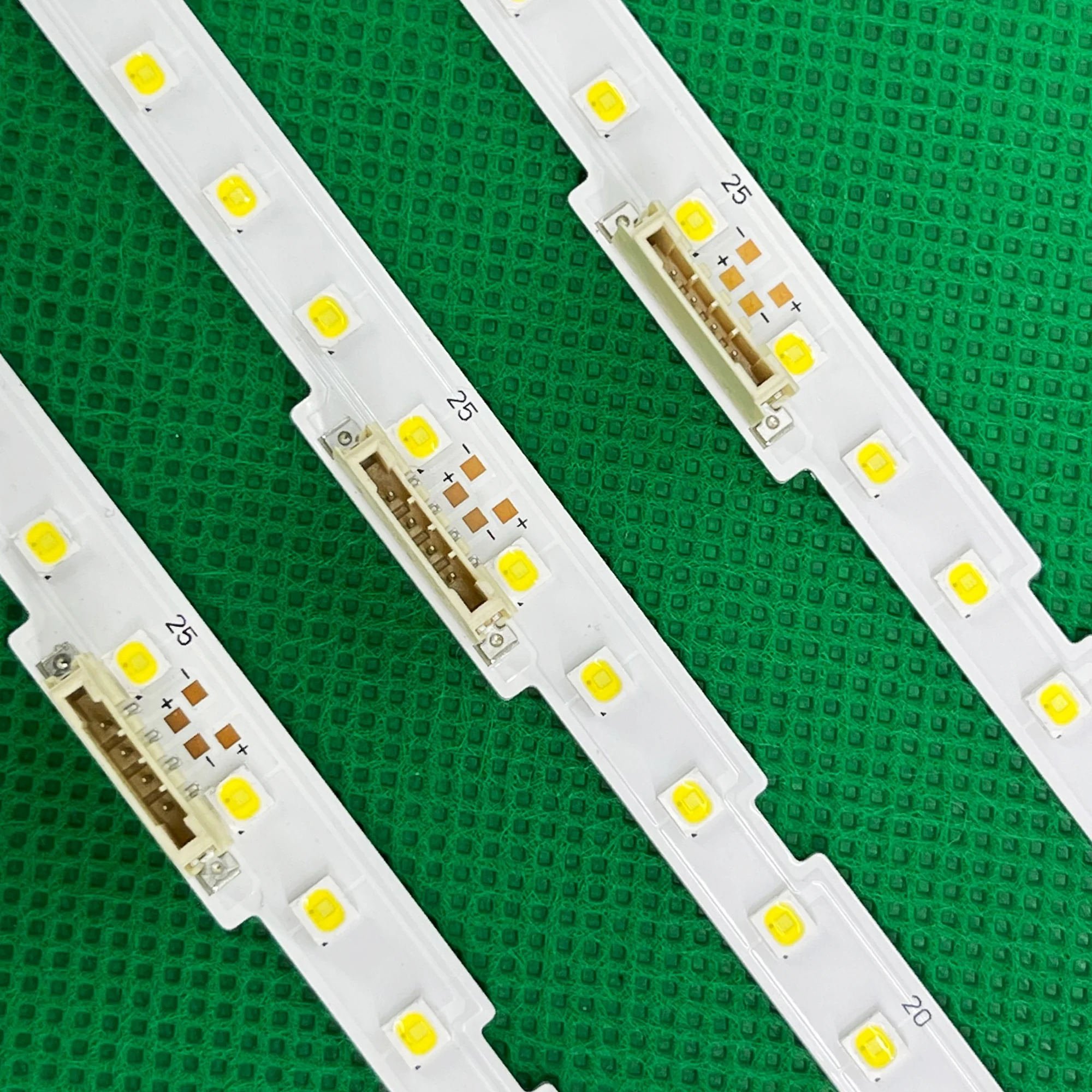 

New 60LED 545mm LED backlight strip for UN75NU7100 UN75NU6900 UN75NU6950 UN75NU7200 BN96-46078A UE75NU7100 UE75NU7170 UN75RU710