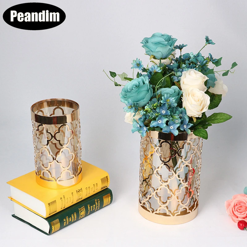

Peandim Europe Gold Flower Vase Geometric Shape Flower Holder Romantic Hollow Clover Candle Holder For Home Wedding Decor Gifts