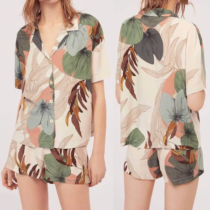 

Women Summer 2 Piece Pajamas Set Short Sleeve Lapel Buttons V-Neck Loose Tops Pants Colorful Palm Leaves Print Sleepwear