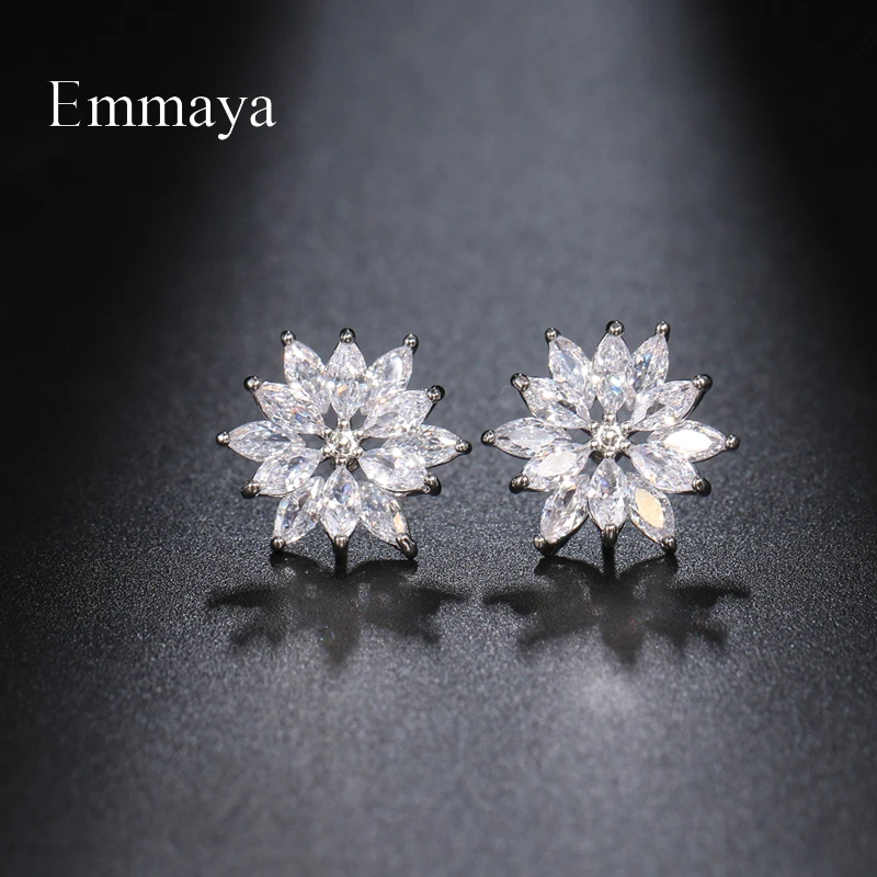 Emmaya New Arrival Fashion Statement Shiny Flower Shape Earring Muliticolors Choice Women Party Fascinating Jewelry