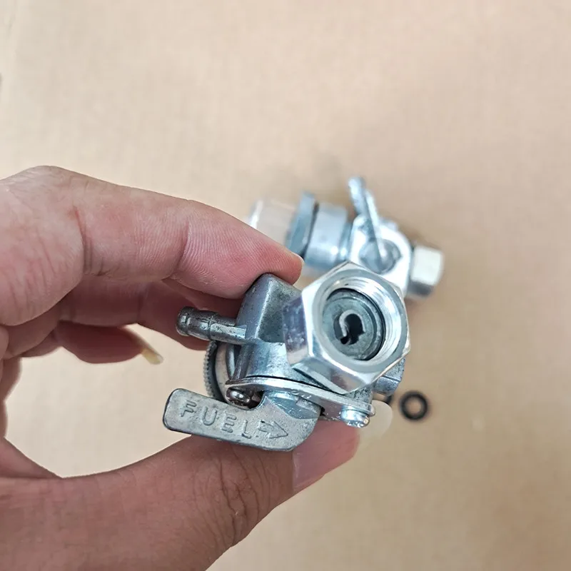 G100 الوقود صمام لهوندا GK100 G150 G200 G300 G400 E4500 ED1000 EG1000 ES4500 F500 PETCOCK الإناث M14 * 1 مللي متر الحنفية 16950883035