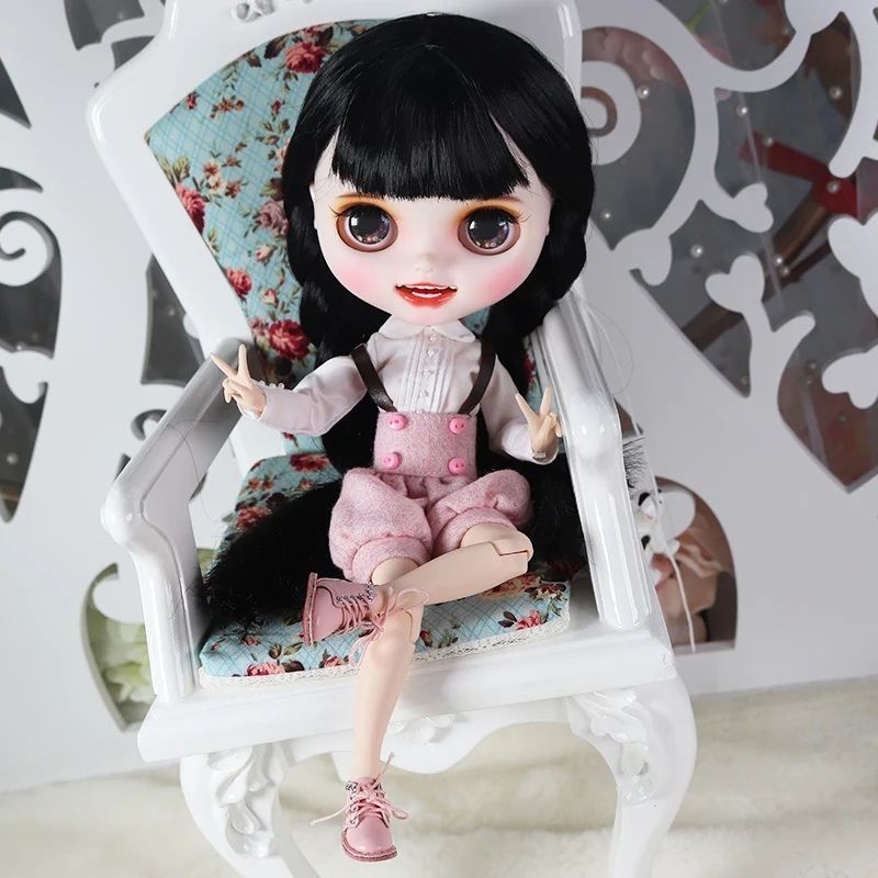 ICY DBS Blyth doll white skin joint body Mint Black hair Carved lips Smile Matte face.NO.BL117