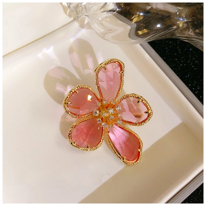 

Brooches For Women Crystal Peach Blossom Exquisit Corsage Pin Scarf Buckle Fine Jewelry Valentine's Day gift for Lover