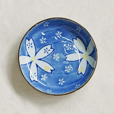 Beautiful and Simple Japanese Style High Temperature Underglaze Ceramic Tableware 5.5 Inch Round Dish Household Small Dish