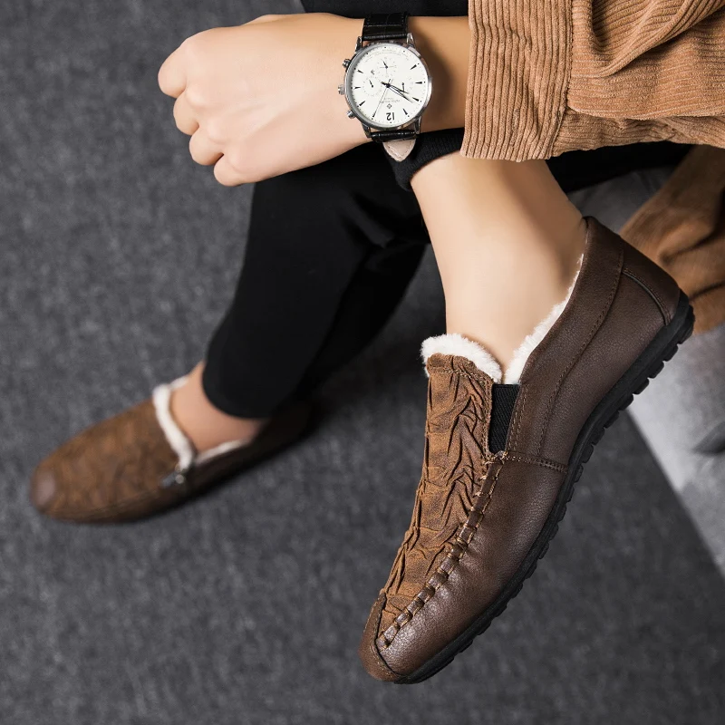 Autumn Winter Men Casual Fashion British Warm Loafers Soft Moccasins Slip On High Quality Leather Shoes Men Flats Driving Shoes