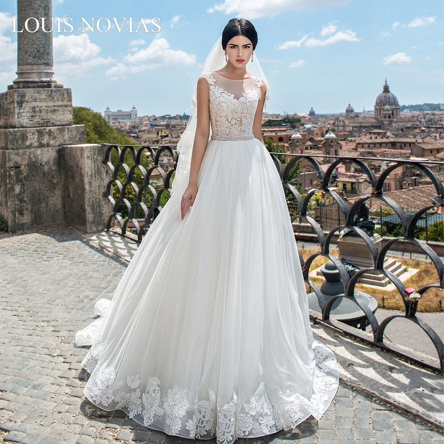 

Louis Novias High Quality Graceful Light Wedding Dress New Fashion Invisible Neckline Beach Chiffon with Embroidery Robe Longue