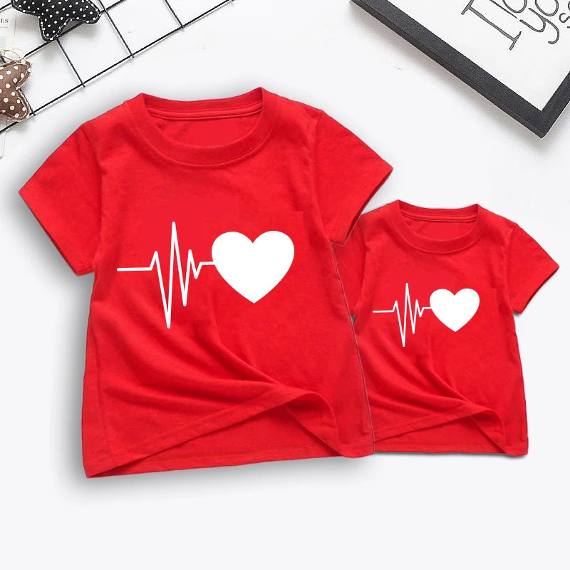 

Heartbeat lovely family matching clothes T-shirt Family Look Matching Mom and Me Clothes Daughter matching family outfits tshirt