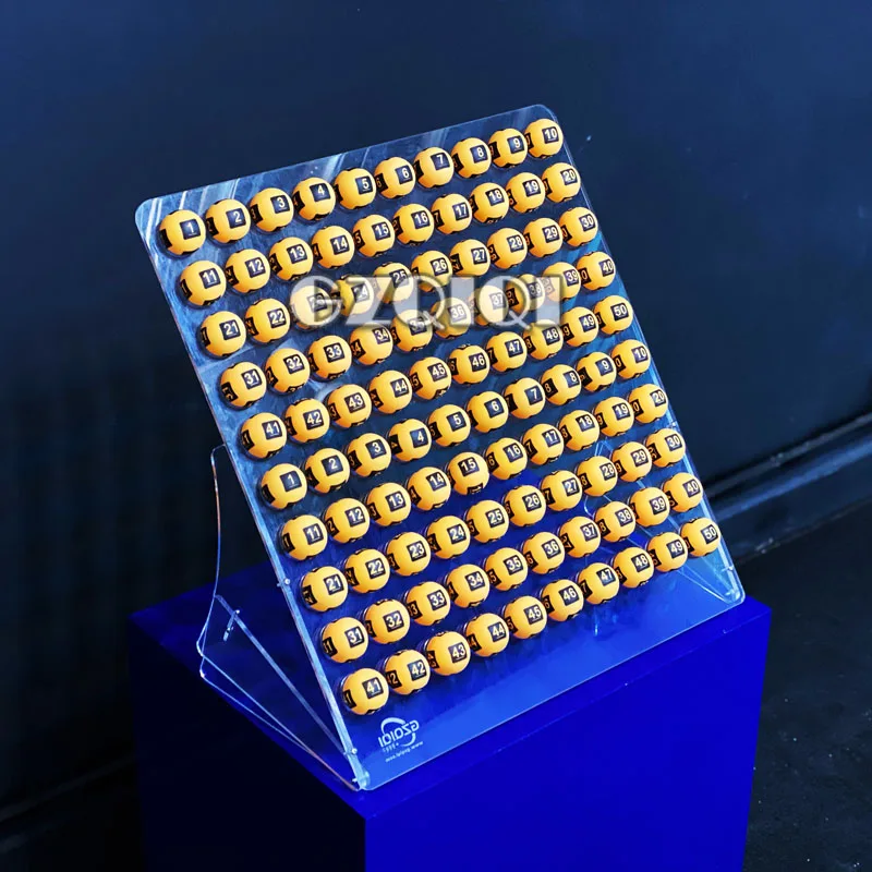 

1-100 Lotto Ball Holder