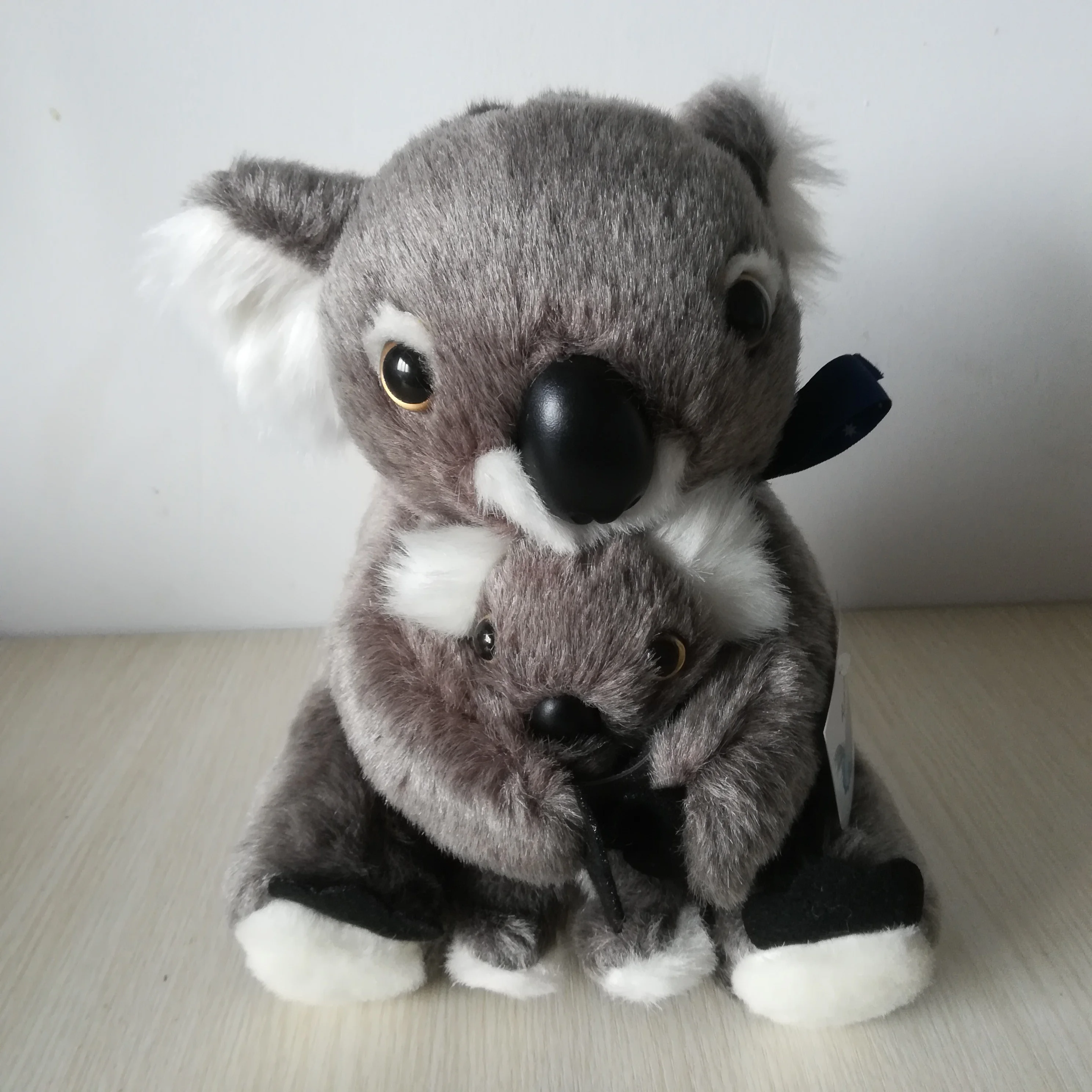 

lovely koala plush toy about 24cm gray koala hug baby koala soft doll kid's toy birthday gift h1863