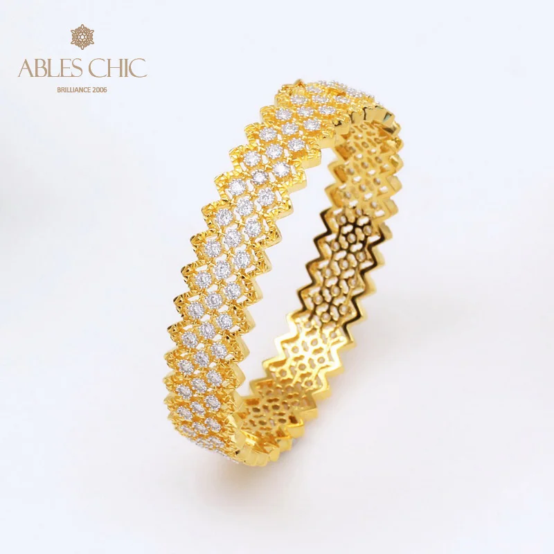 

ABLES CHIC 18K Gold Tone Lace Flower Filigree Hinged Bangle 3 Rows Paved CZ Renaissance Era Bracelet Women Vintage Wedding