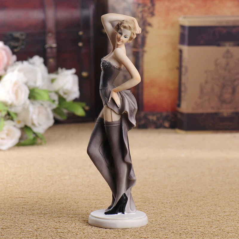 

EUROPEAN RESIN CHARACTER BEAUTIFUL WOMAN ORNAMENTS HOME LIVINGROOM TABLE FIGURINES CRAFTS WEDDING ROOM DESKTOP STATUE DECORATION