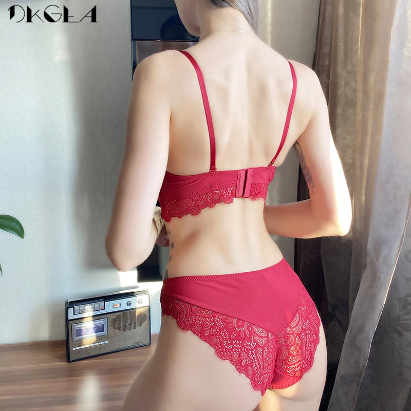 Red Sexy Underwear Women Set Gather Brassiere Cotton Thick Lace Lingerie Set Embroidery Push Up Bra Panties Sets B C D Cup Bras