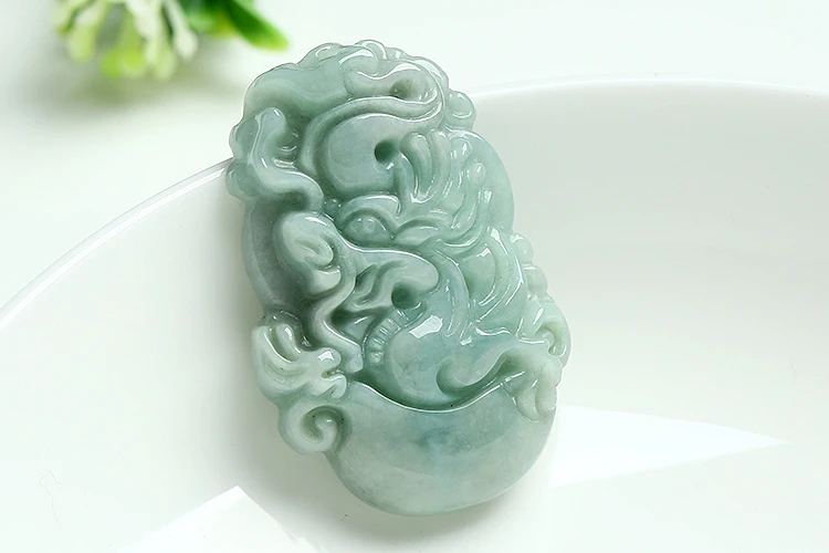 

Natural Jade Hand Carved Burma Jadeite Monkey OX Dragon Tiger Horse Rabbit Cock Pendant Amulet Ornaments Chinese zodiac animal