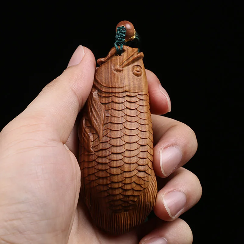 

XS484- 8X3X2.5 CM Wealthy Fish Sandalwood Sculpture Lucky Gold Arowana Feng Shui Wood Carving Statue Collection Ornaments