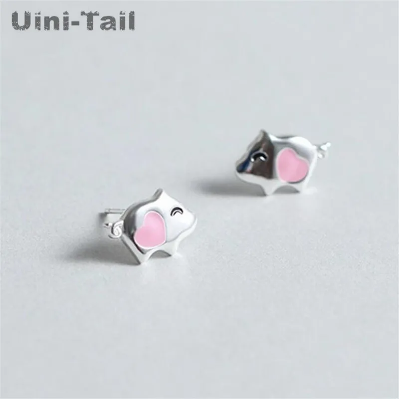 Uini-Tail new listing 925 Tibetan silver simple temperament cute pink pig earrings small fresh sweet heart-shaped jewelry ED497