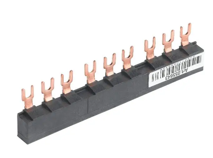 

GV2-G345 GV2G345 Linergy FT - Comb busbar - 63 A - 3 tap-offs - 45 mm pitch