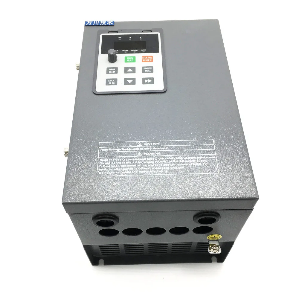 0.75KW Frequentieomvormer 220 V 1HP 4A 1 Fase ingang naar 3 fase uitgang Vector VFD PID Universele CE Voor CNC Router Spindel Fan