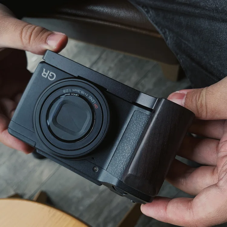 ไม้ไม้ Hand Grip Quick Release L สำหรับ Ricoh GR2 GRII Ricoh GR 2