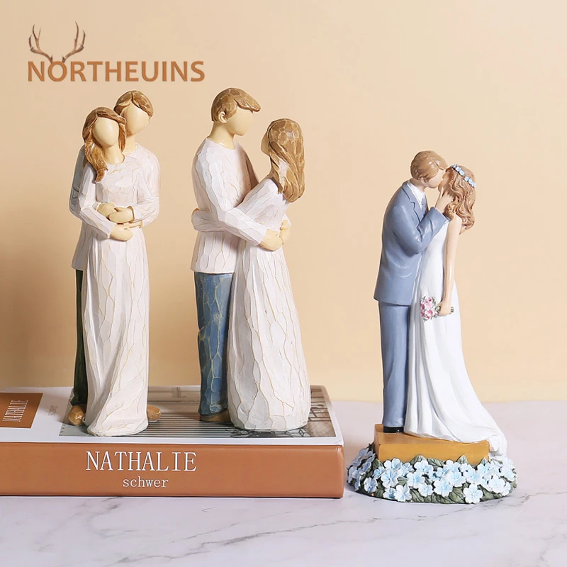 

NORTHEUINS Resin Couple Lover Figurines American Creative Valentine's Day Present Wedding Decor Figure Home Interior Decoration