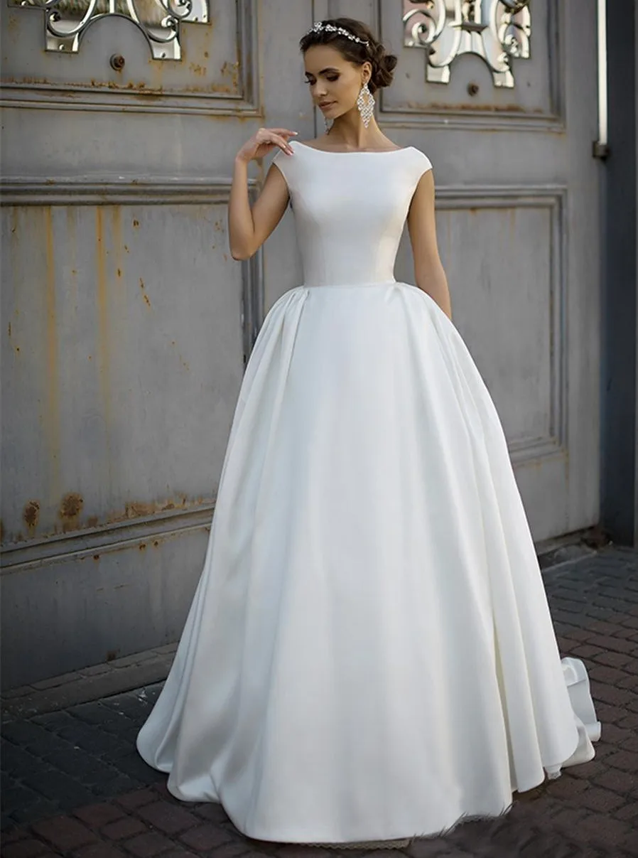 

Customized Matte Satin Simple Wedding Dress 2025 Sweep Train Elegant Destination Bridal Gowns Customized Vestidos De Noiva