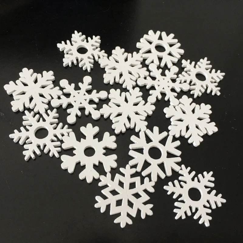 50PCS 35mm Mix Shape Wooden White Snowflakes Christmas Ornaments Xmas Pendants New Year Christmas Decorations for Home