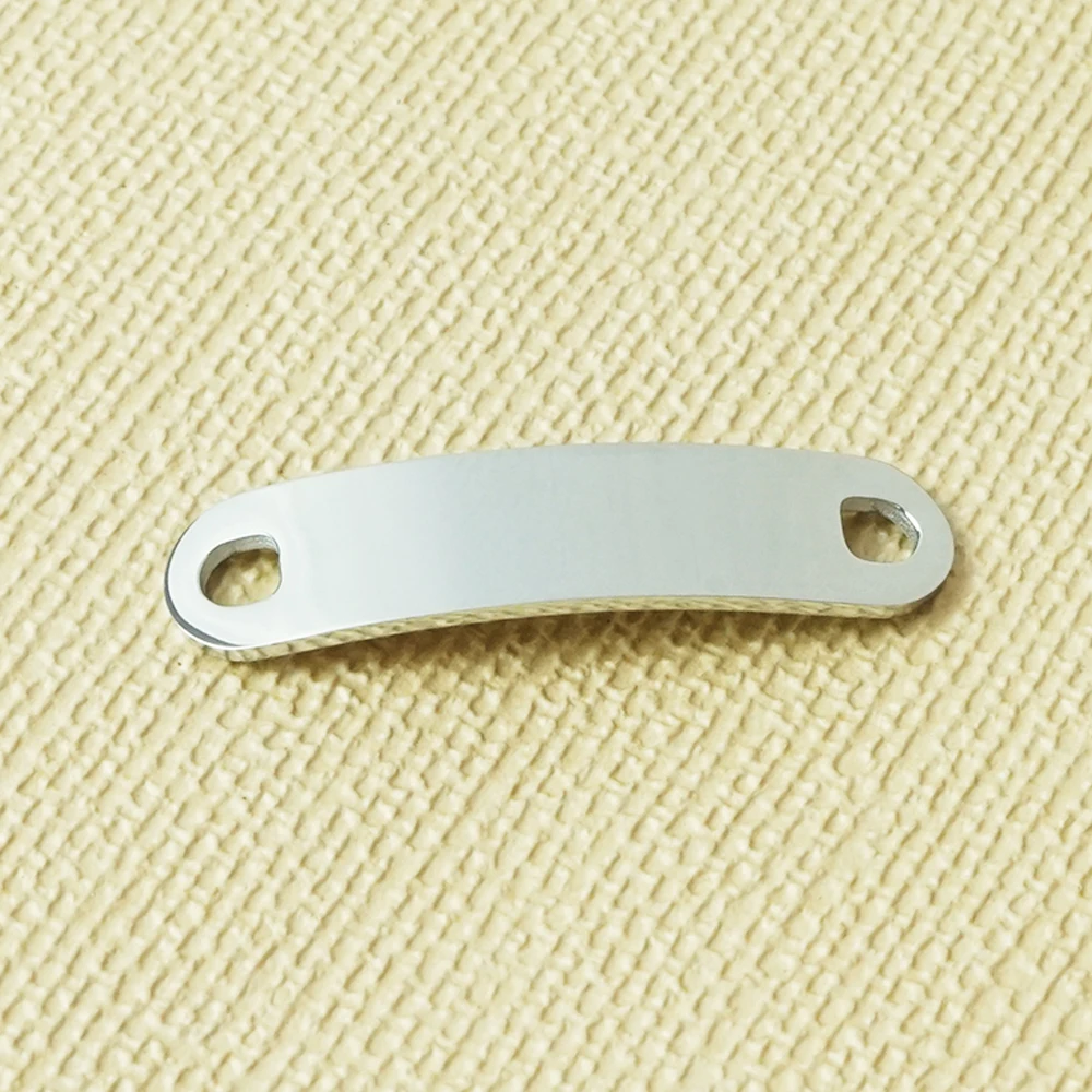 MaiLun 20 Stück 8 x 30 mm Edelstahl-Verbinder, lasergravierte kursive Platten, gravierbare Armband-Anschlüsse, Lochgröße 3 x 3,5 mm – Detail 1