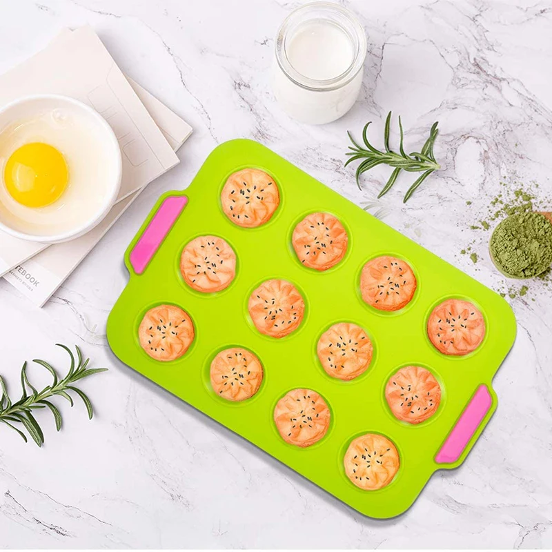 

Muffin Mold Food Grade Muffin Tray Pan Tin with 12 Cups,BPA FREE Silicone Round Cake Mold Non-Stick Cupcake Cookies Baking Tools