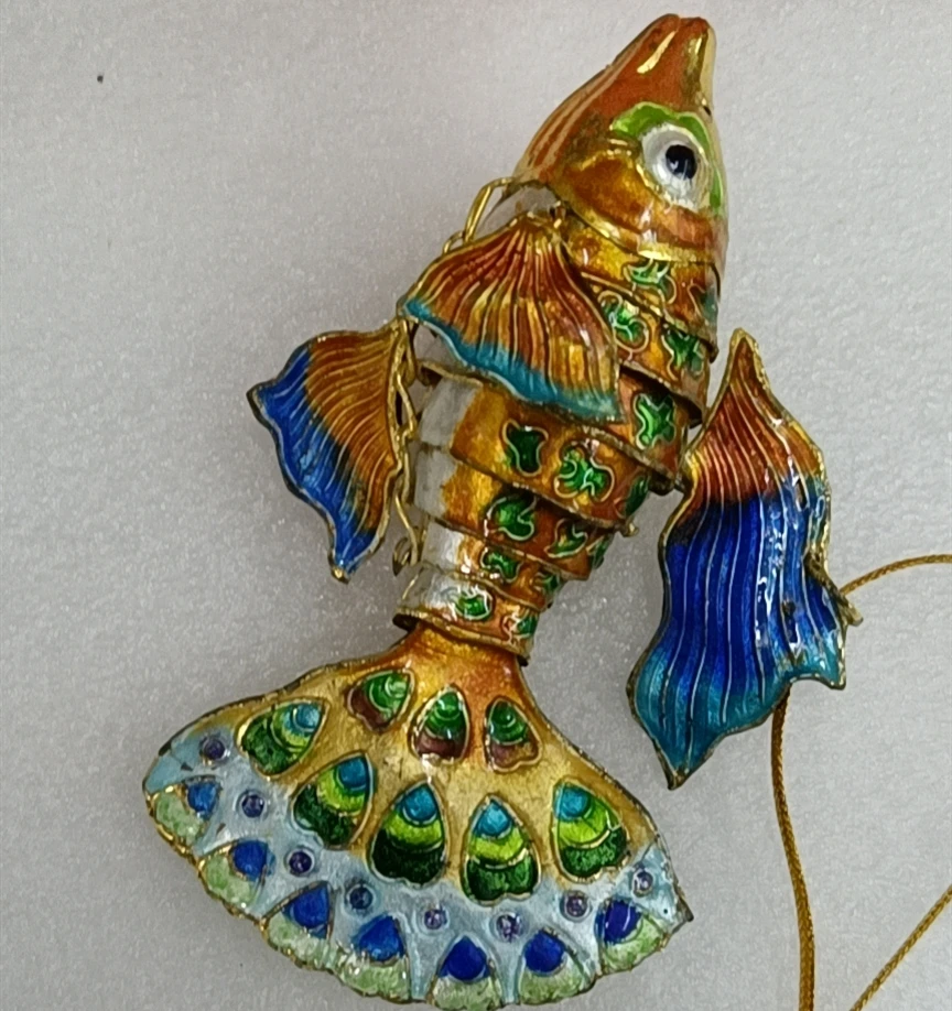 Handcrafted Cloisonne Enamel Filigree Fish Ornament Chinese Home Office Decorations Hanging Accessories Gifts with Box