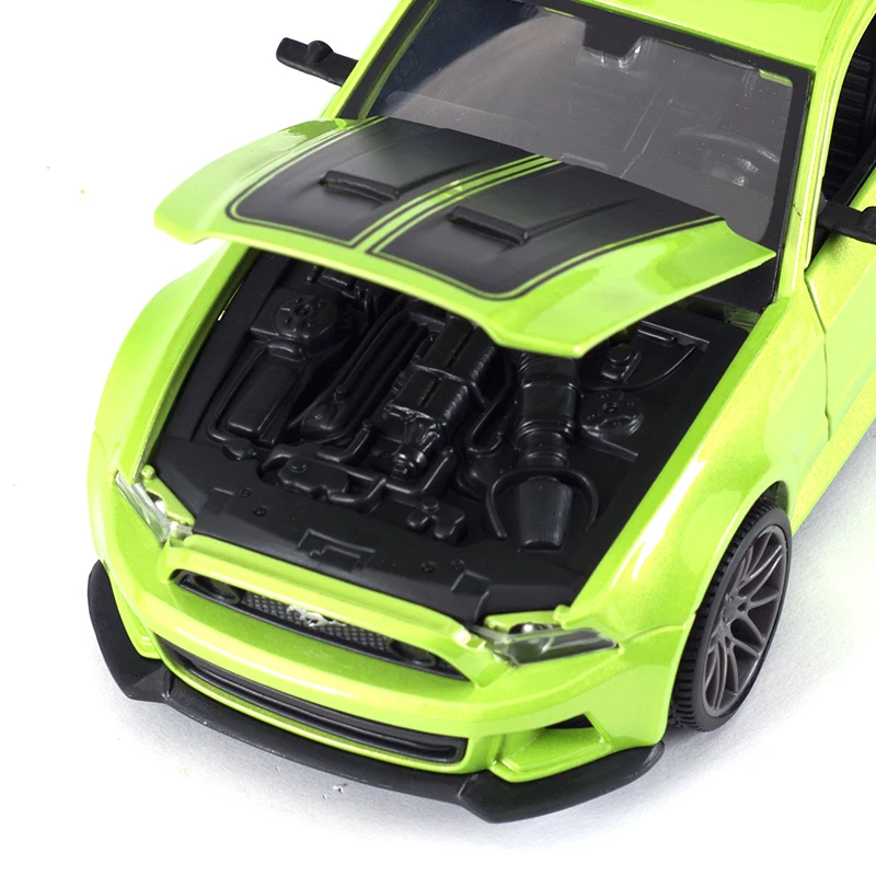 Maisto – Ford Mustang Street Racer 1:24 2014, voiture de sport statique, véhicules moulés, modèle de voiture de collection, jouets