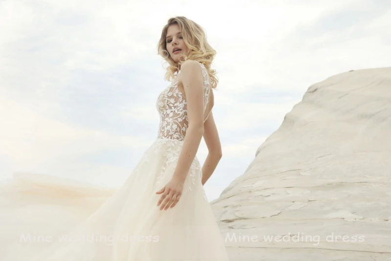 2020 abiti da sposa da spiaggia scollo A V senza schienale nuovi abiti da sposa bohémien una linea lunghezza del pavimento Tulle Vestido De Novia