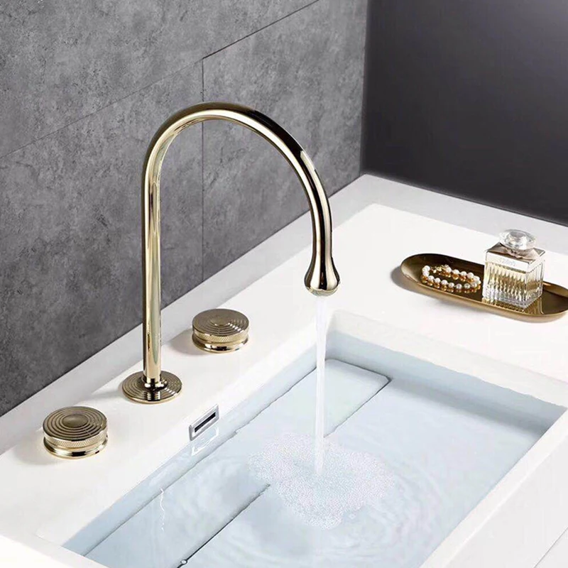 Basin Faucets Bathroom Sink Faucet Gold Paint Brass 3 Holes Double Handle Luxury Bathbasin Bathtub Tap Hot and Cold Water Mixer