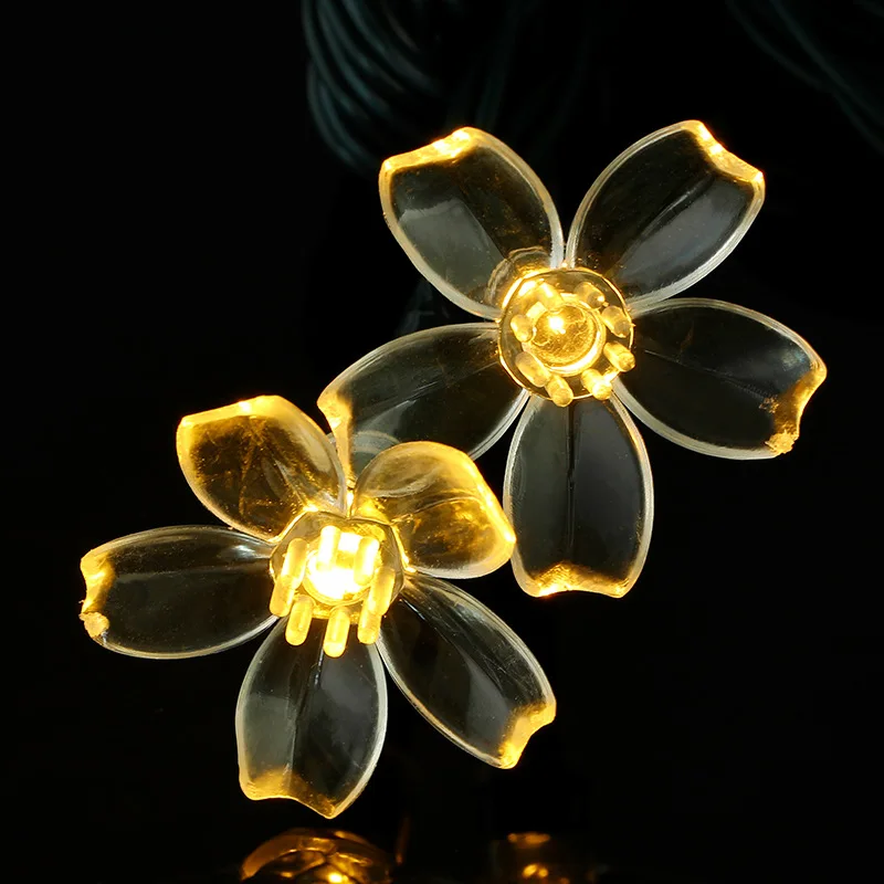 Accessori per ghirlande a LED 100 pezzi Decorazione di fiori di ciliegio in silicone morbido per luci a stringa a LED Illuminazione natalizia Decorazioni natalizie per le vacanze