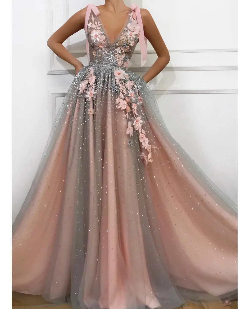 2024Pink Tulle Crystals Prom Dresses V-Neck Lace Flowers Beaded vestidos de gala Long Prom Gown Evening Dresses Party