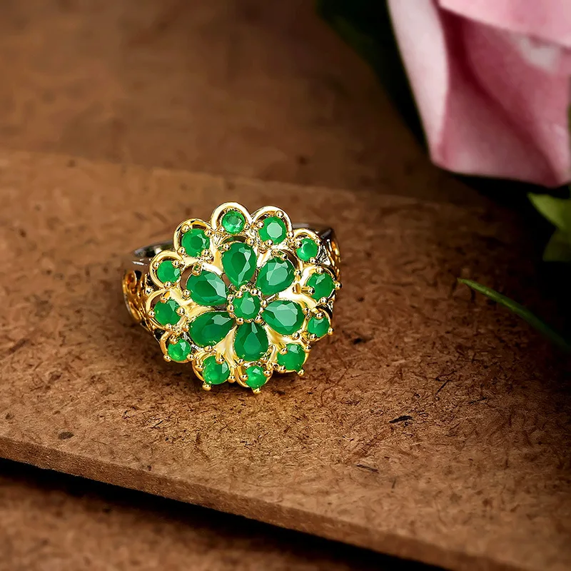 Cellacity Luxury Flower Design Hollow out Silver  Jewelry Gemstones Emerald Ring for Women Creative Female Anniversary Gift