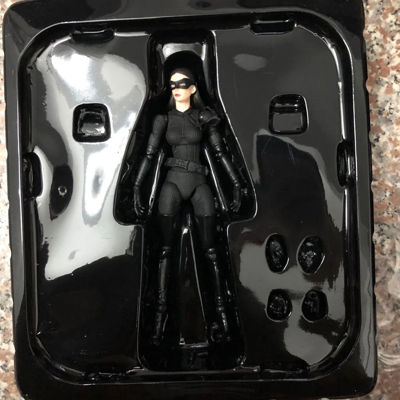 Mafex No.009 The Dark Knight Rises Catwoman Selina Kyle Action
