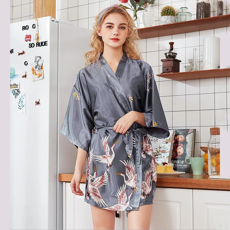 Fashion Women\'s Summer Mini Kimono Robe Lady Rayon Bath Gown Yukata Nightgown Sleepwear Sleepshirts Pijama Mujer Size M-XXL