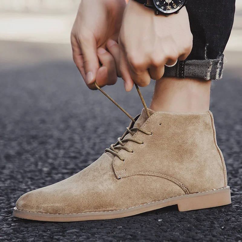 Stivali Chelsea a punta alla moda da uomo comodi stivali alla caviglia da uomo stringati scarpe in pelle scamosciata da uomo a buon mercato Casual