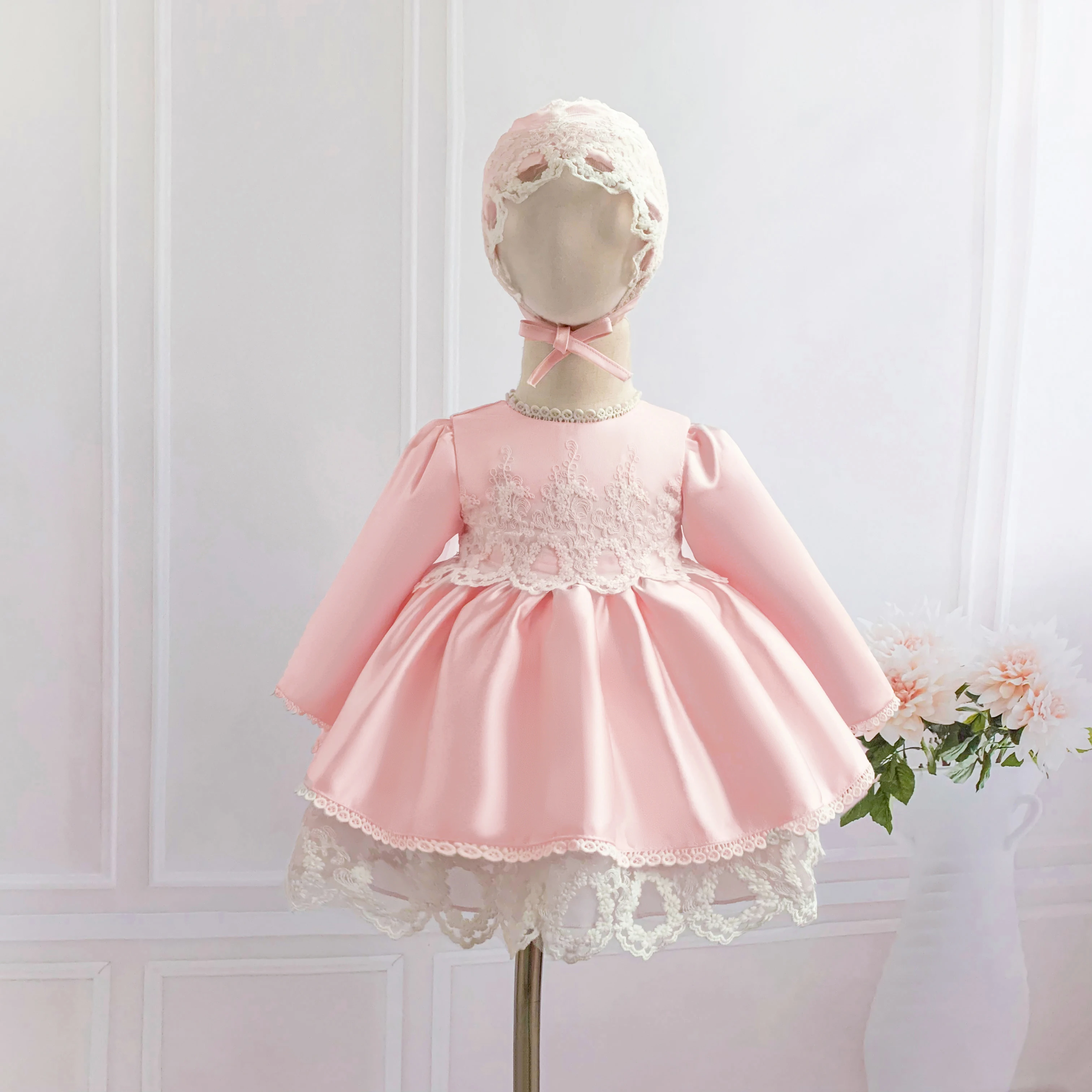 

New Long Sleeve Baby Girl Dress Pink Lace Kids Girl Christening Gown Birthday Party Dress For Baby Baptism 2 pcs/set with bonnet