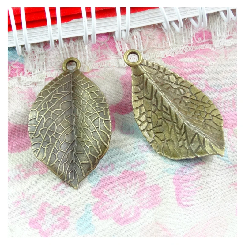 40pcs Tree leaf Charms Antique Bronze Plated Zinc Alloy Charms Pendants Metal Jewelry Findings Fit DIY 35.2*20.2MM