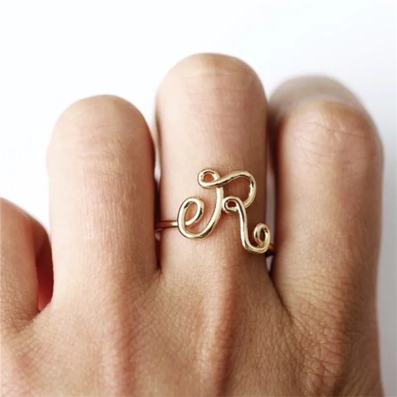 Anillo Unisex con 26 letras, sortija con inicial de nombre, Color dorado y plateado, a la moda, joyería al por mayor, A-Z