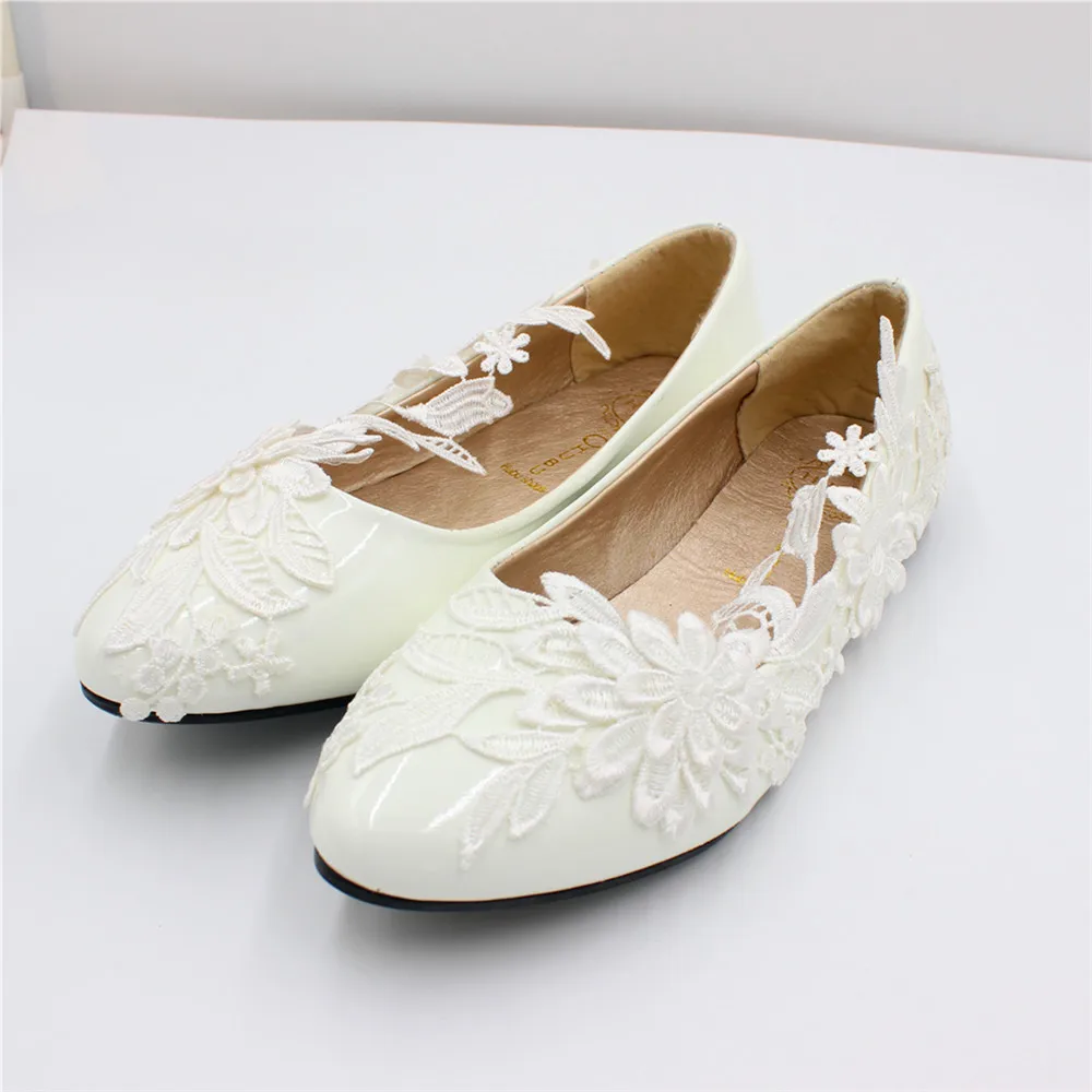 Hot seller flat white ladies shoes lace wedding dress shoes soft soles bridal shoes Large size wedding shoes with rubber soBH171