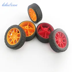 5 pz/lotto 2*30mm Tessitura Fine Rotella di Gomma Fai Da Te Modello di Auto Parte In Plastica Pneumatici