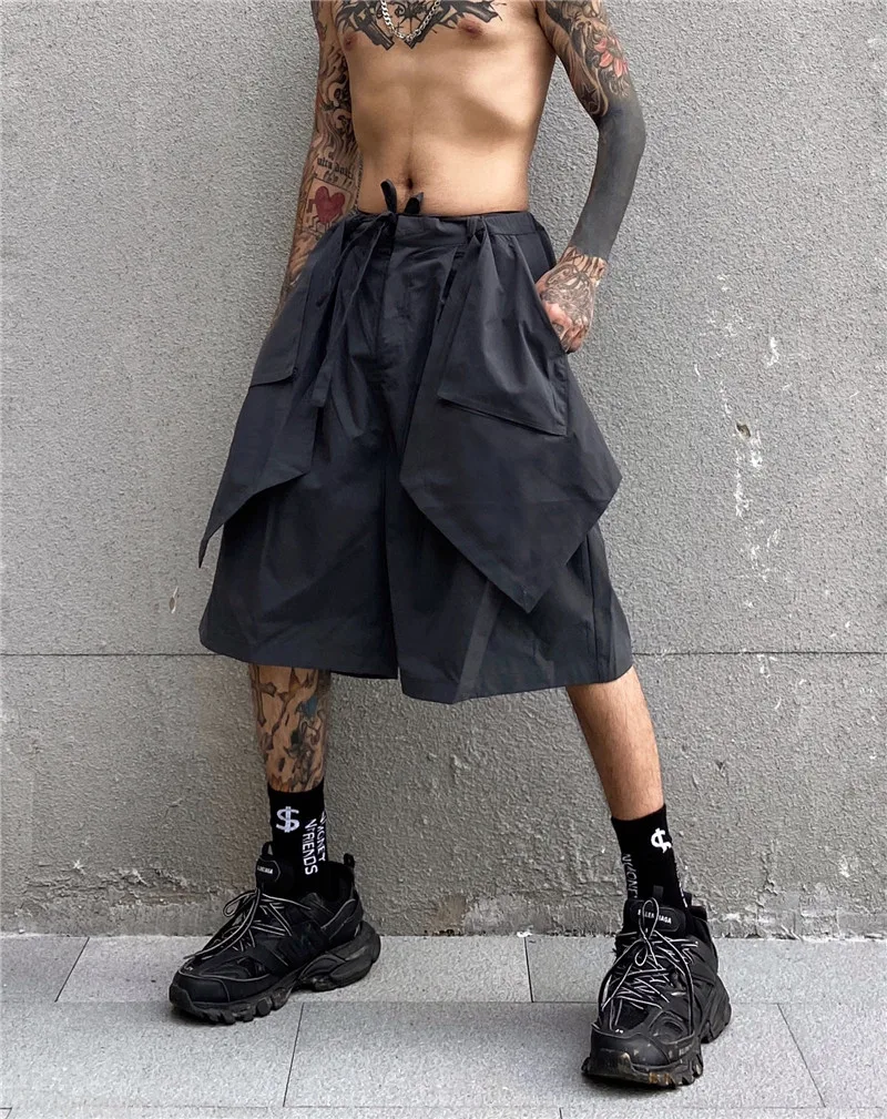 Men dark loose six-point pants male ins Japanese personality wide-leg skirt pants fake two pieces of casual shorts pants