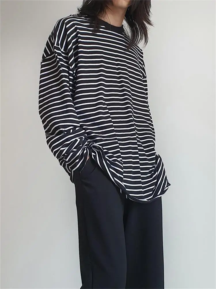 Men's Long Sleeve T-Shirt Spring And Autumn New Korean Youth Fashion Hole Stripe Personality Loose Large Size T-Shirt