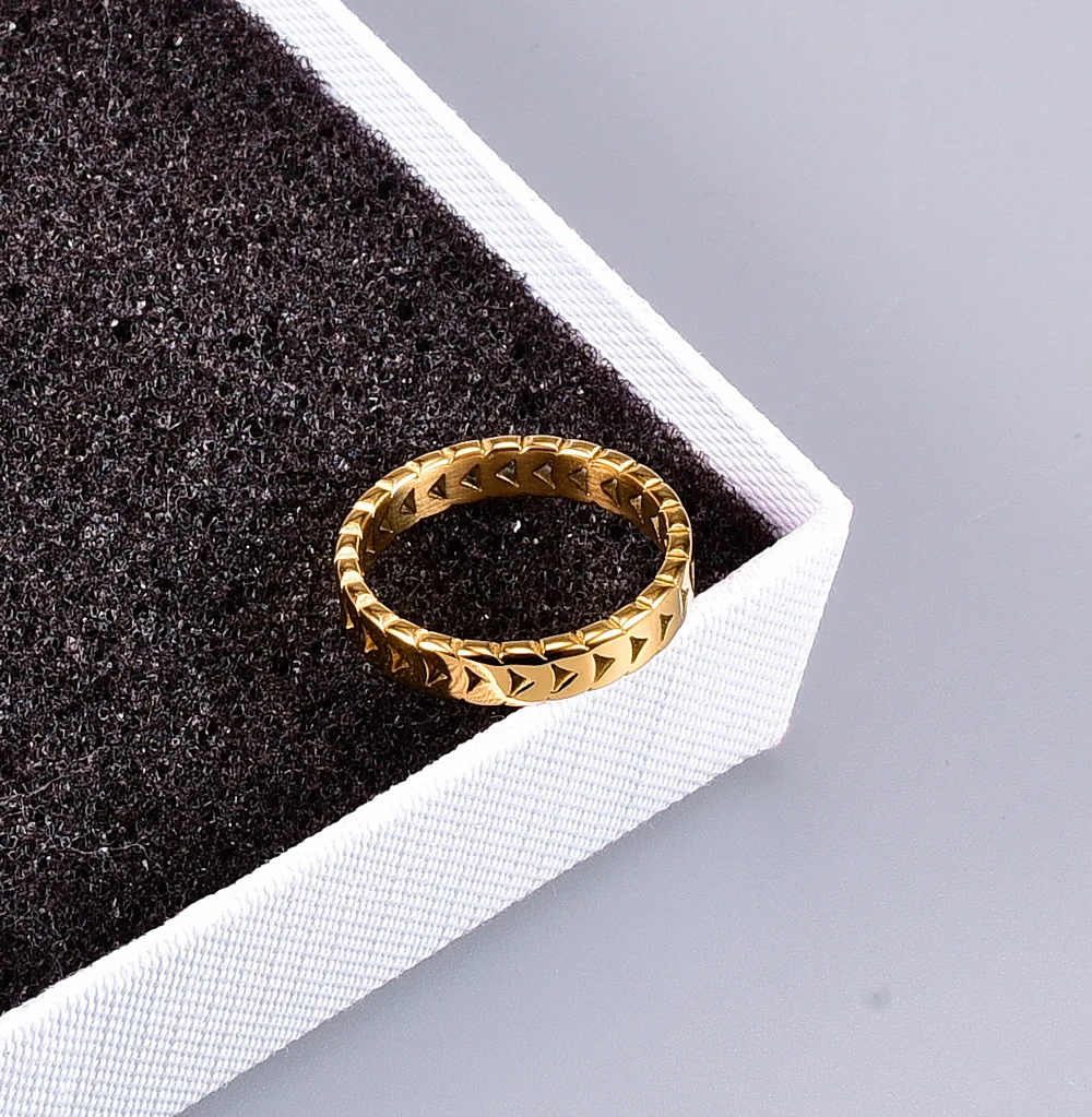 Vintage Gold Plated Wheat Leaves Ring for Women - Titanium Steel