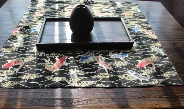 

Japanese Tablecloth 90*90cm Bronzing Carp Vintage Print Fish