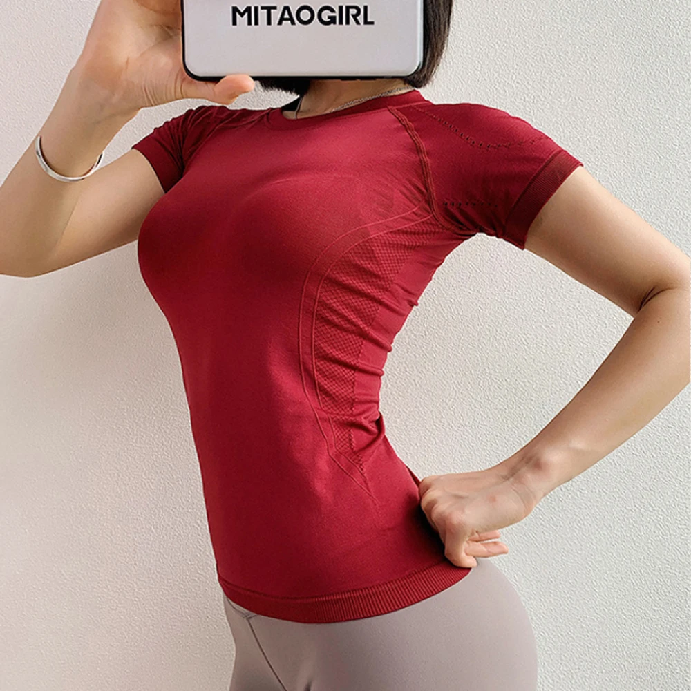 2021 New Yoga T-shirt Crop Top for Women Sport Shirt Workout Running Blouses Women Yoga Tops Gym Fitness Short Sleeve Sportwear
