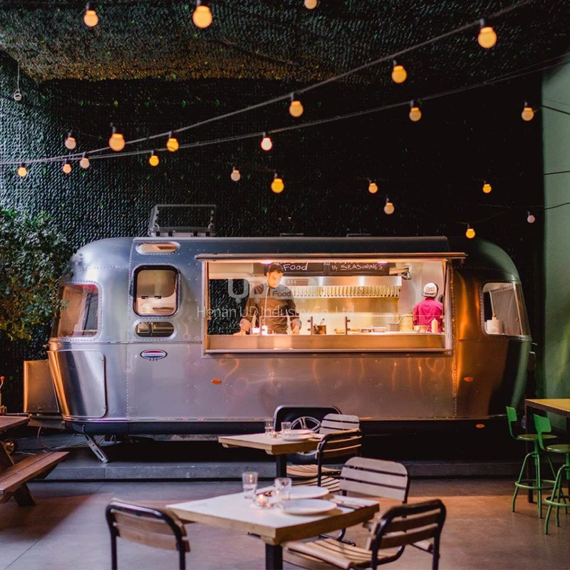 휴대 대형 오프로드 캠퍼 트럭 반 하우스 트레일러 요리 트레일러