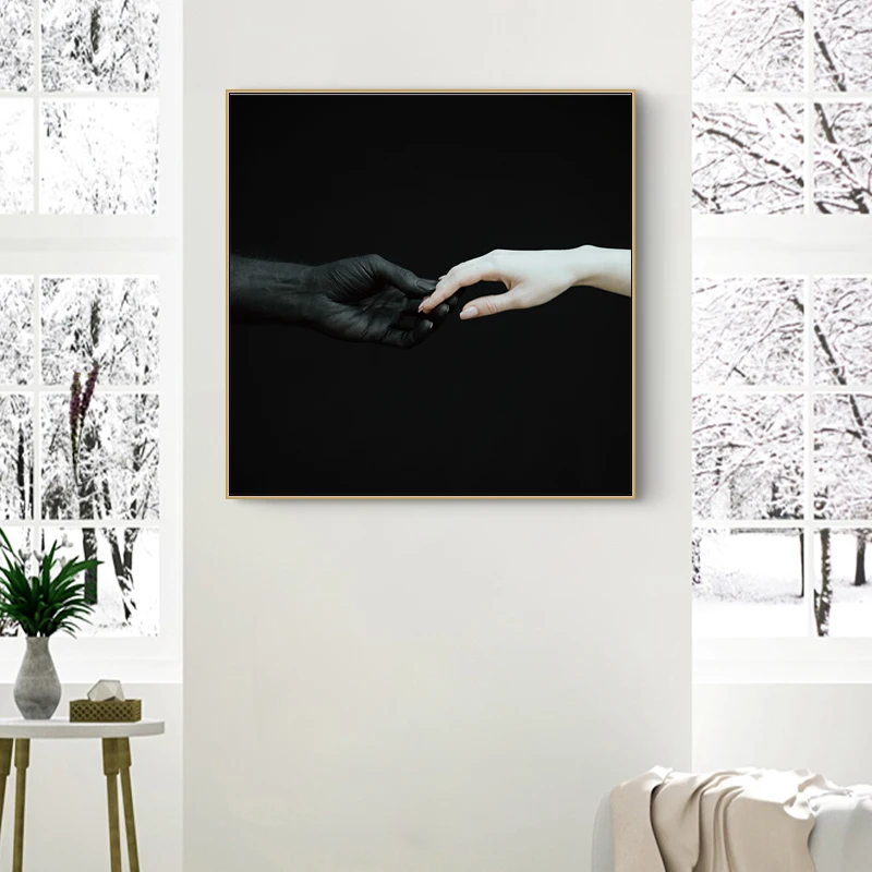 Canvas Art Pictures Black and White Hand To Hnad On Black Ground Canvas Paintings on the Wall Art Posters Cuadros